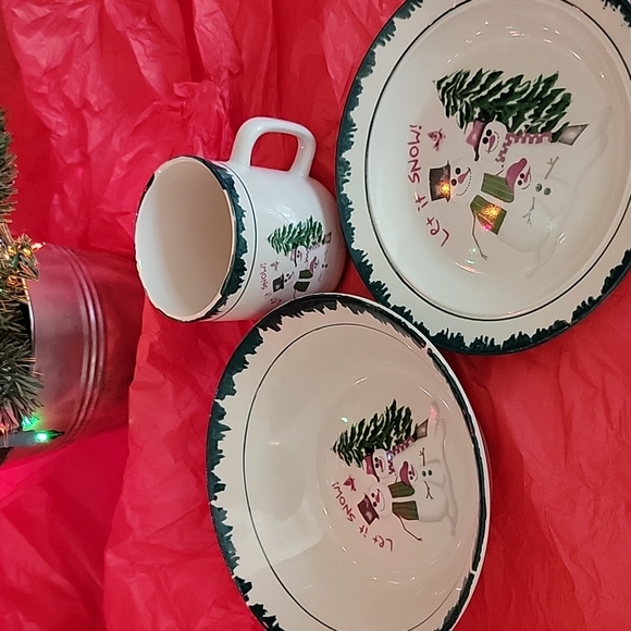 LET IT SNOW  child plate set - Picture 11 of 16